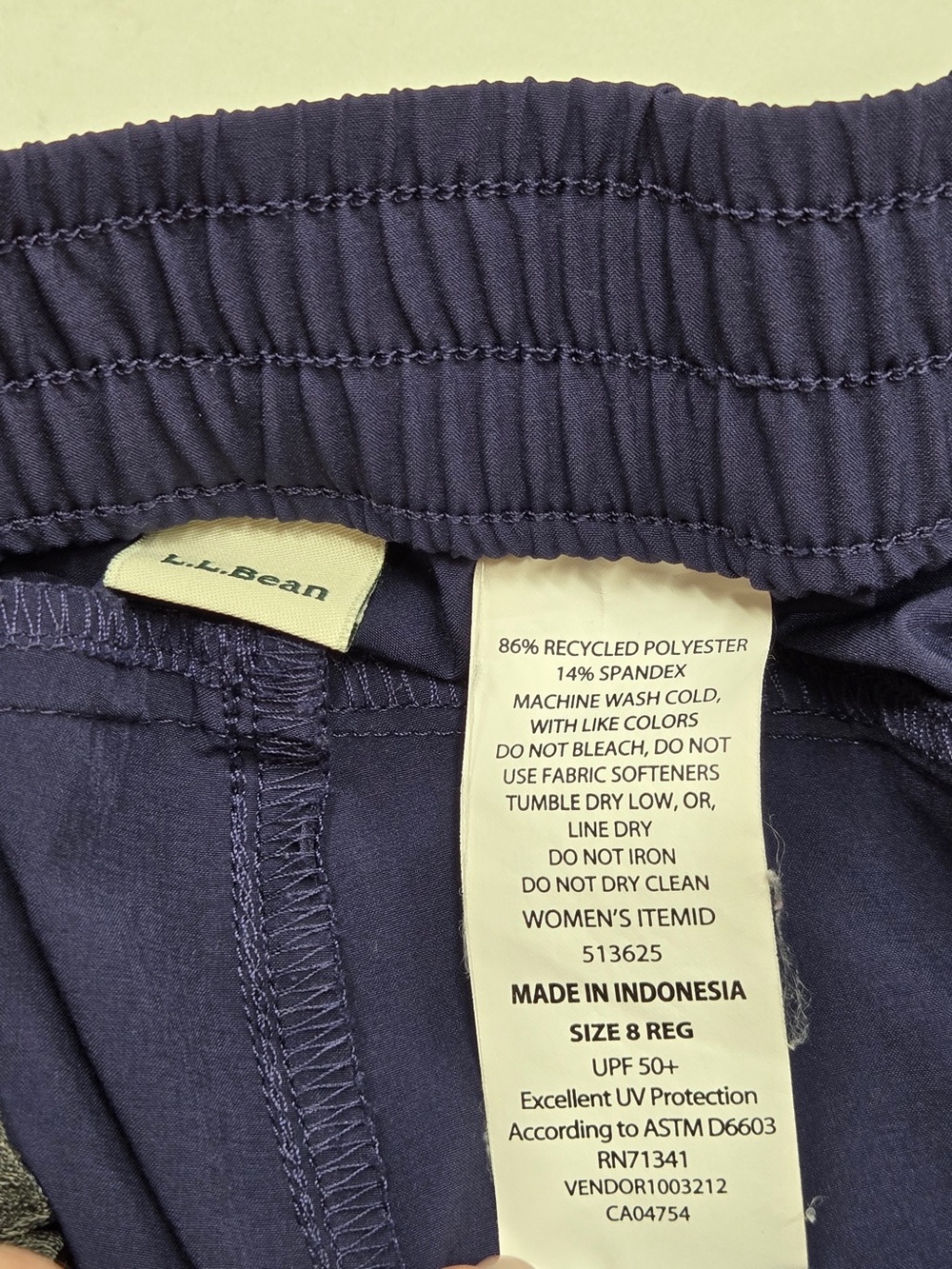 L.L. BEAN Women's L.L.Bean Stretch UPF Shorts Deepest Navy 0198 - Picture 9 of 13